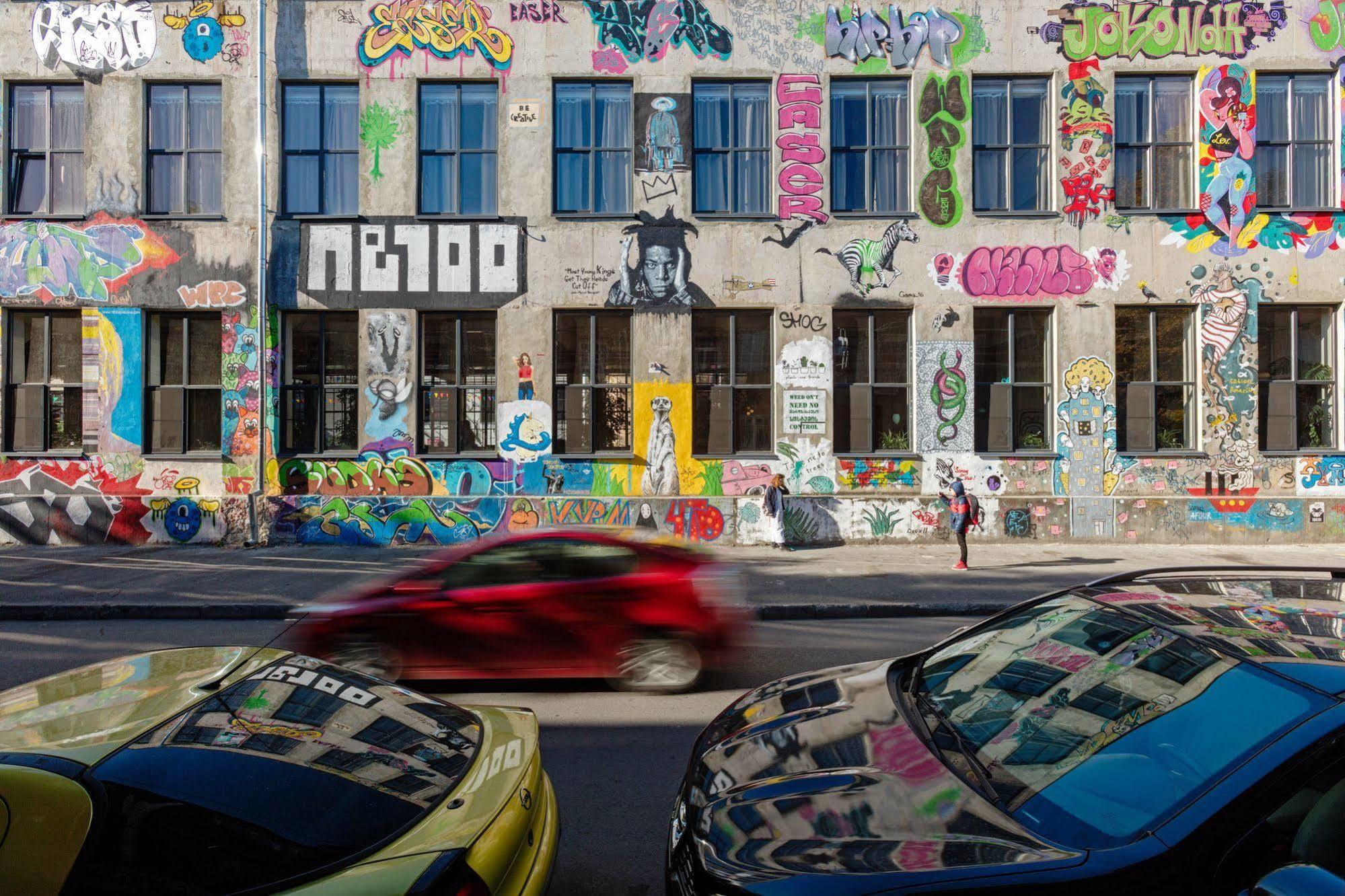 Fabrika Hostel & Suites Hotel 2*